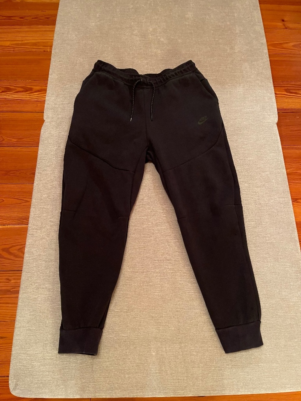 Nike Men's Tech Joggers Sweatpants * Black * Men's L